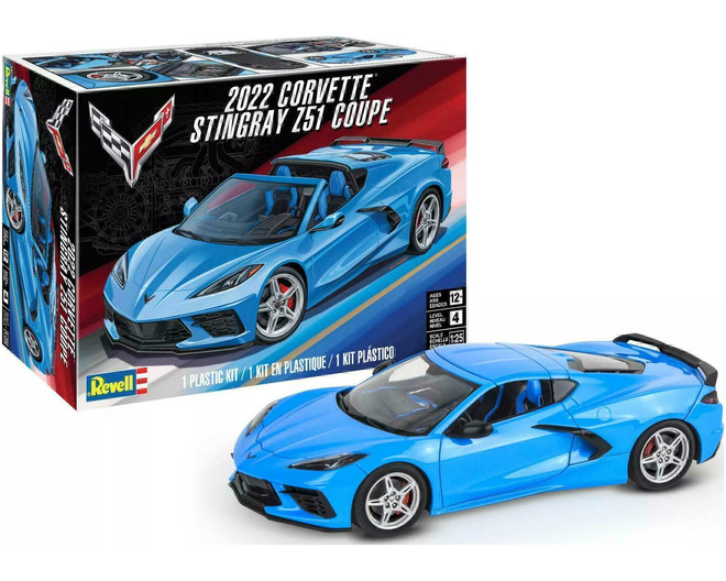 1/25 2022 Corvette Stingray Z51 Coupe Plastic Model Kit photo