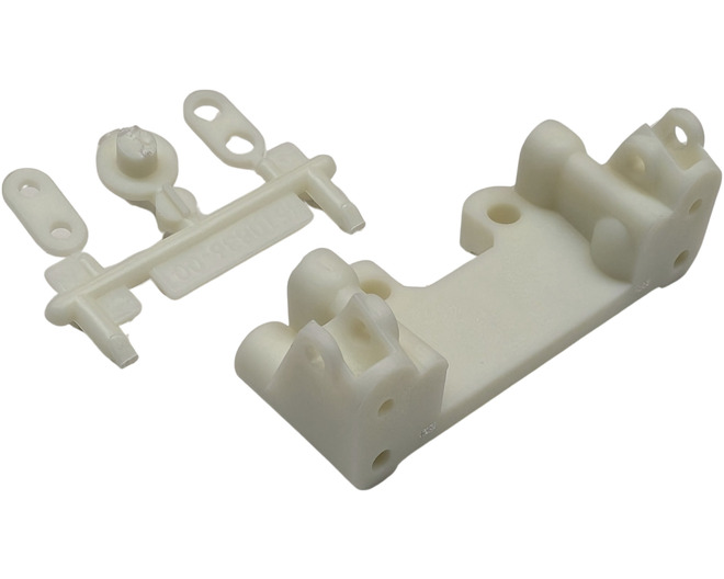 RC10T 4WD Front Bulkhead photo