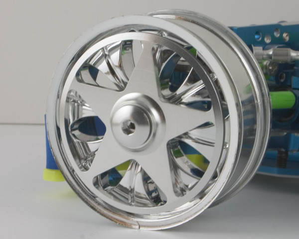 Tap to zoom Silver Aluminum Spinners 24 Series
