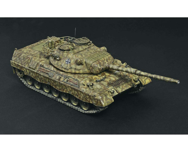 1/35 World of Tanks Leopard 1 A2 w/Bonus Codes photo